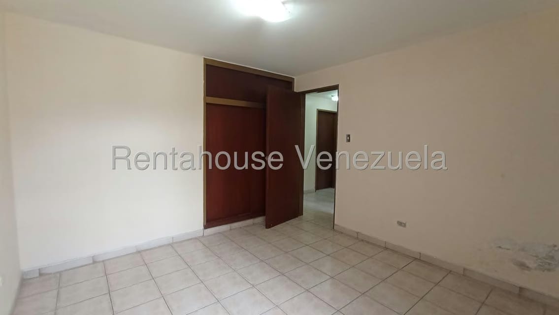 Apartamento (1 Nivel) en Alquiler en Andres Bello, Aragua - 26