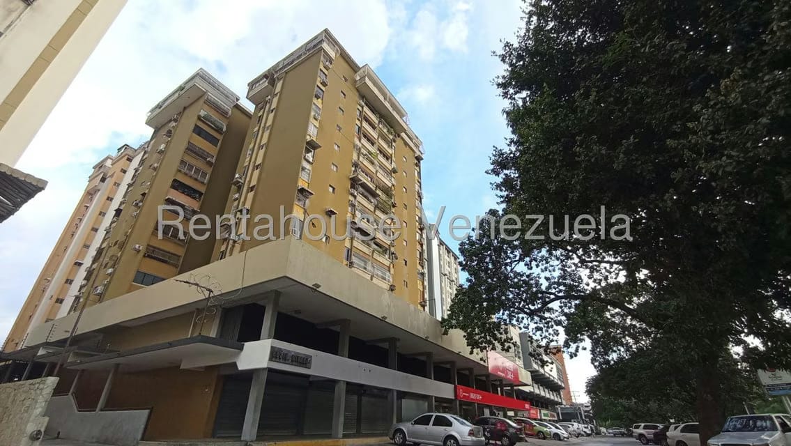 Apartamento (1 Nivel) en Alquiler en Andres Bello, Aragua - 36