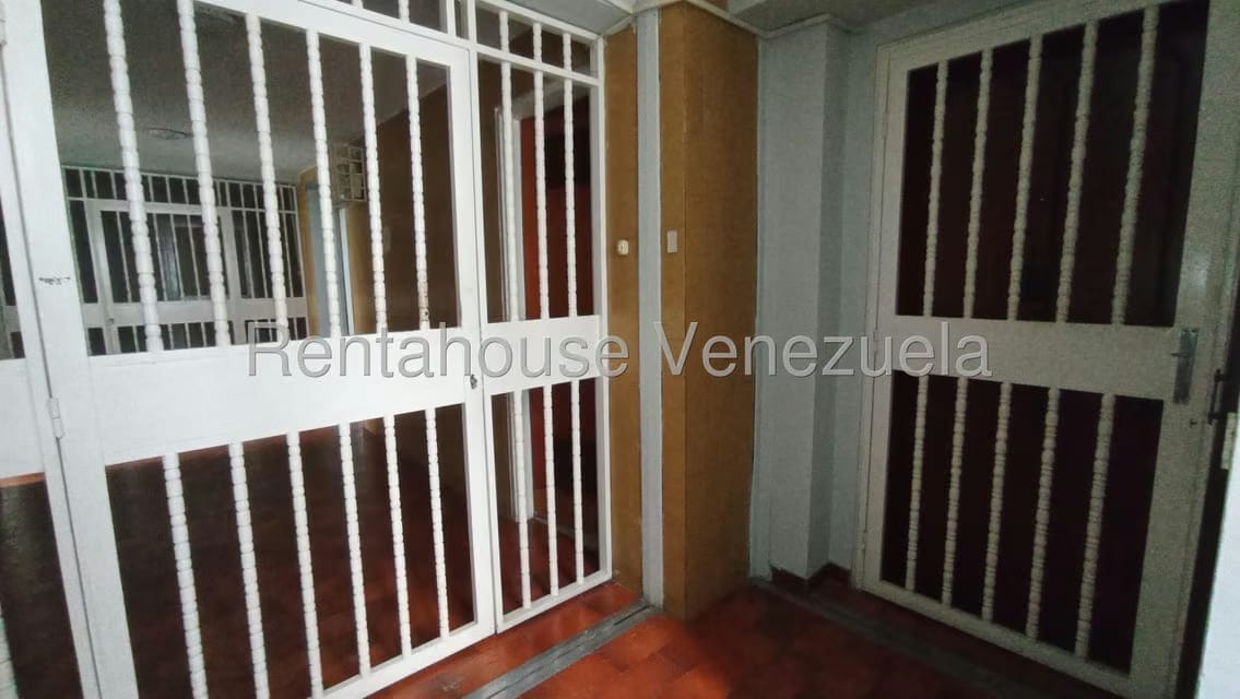Apartamento (1 Nivel) en Alquiler en Andres Bello, Aragua - 9
