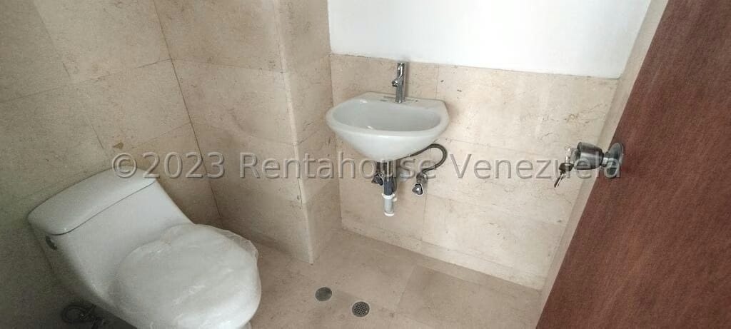 Apartamento (1 Nivel) en Venta en La Lagunita Country Club, Distrito Metropolitano - 24