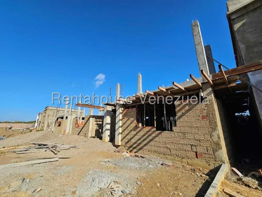 Casa (1 Nivel) en Venta en Centro, Falcon - 2