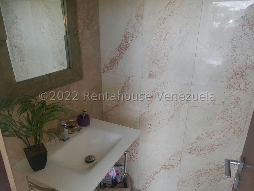 Casa (Multipes Niveles) en Venta en Chulavista, Distrito Metropolitano - 10
