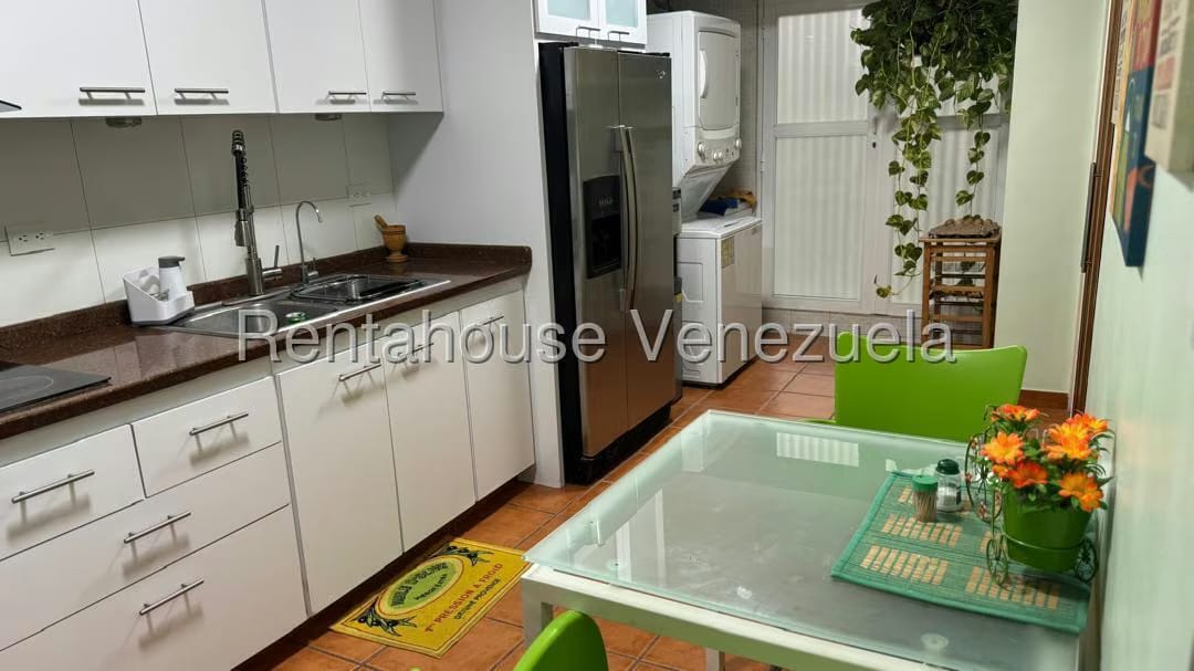 Apartamento (1 Nivel) en Venta en El Cigarral, Distrito Metropolitano - 3