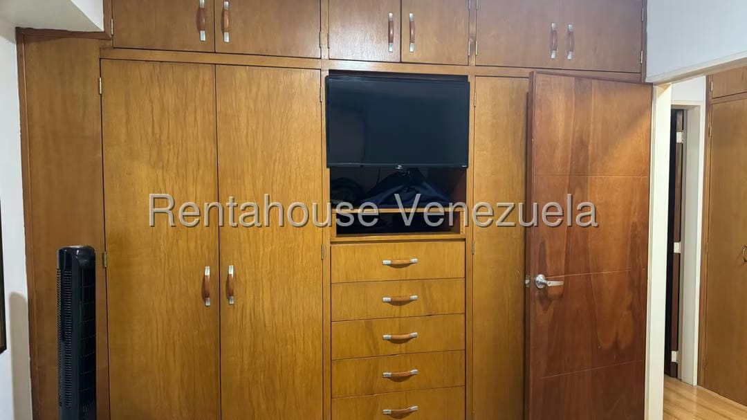 Apartamento (1 Nivel) en Venta en El Cigarral, Distrito Metropolitano - 23
