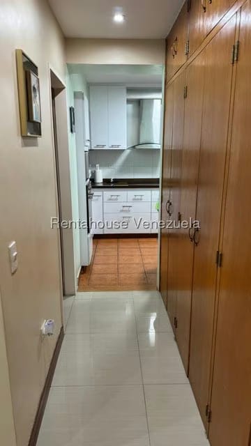 Apartamento (1 Nivel) en Venta en El Cigarral, Distrito Metropolitano - 9