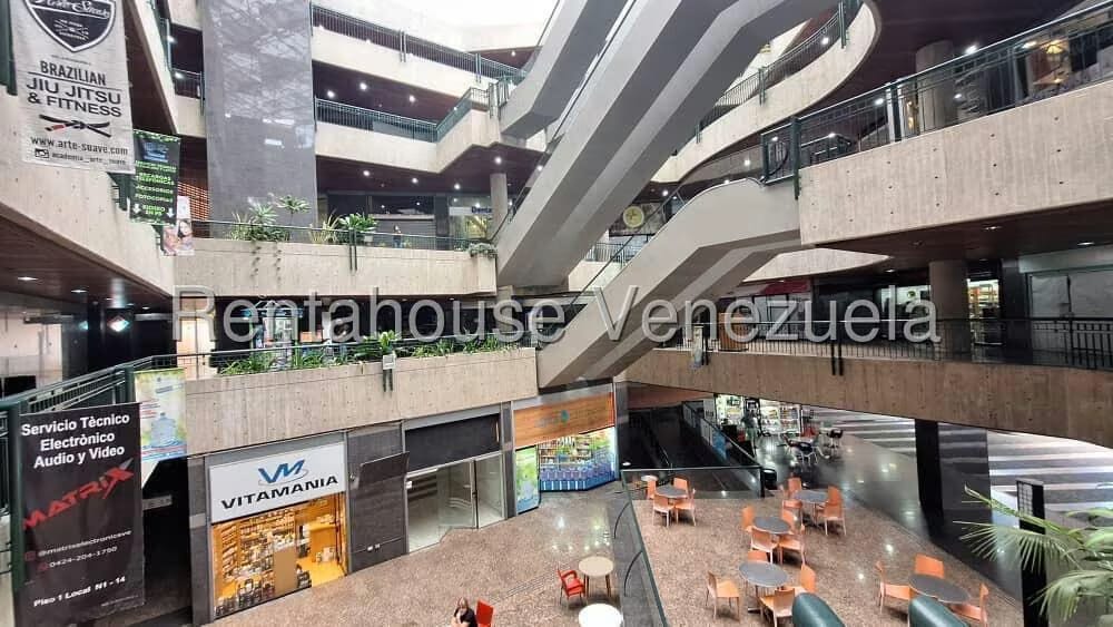 Comercial (Local Comercial) en Venta en Lomas de La Lagunita, Distrito Metropolitano - 11