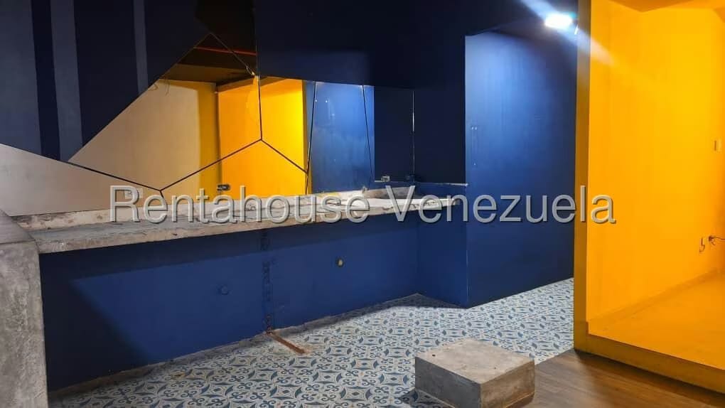 Comercial (Local Comercial) en Venta en Lomas de La Lagunita, Distrito Metropolitano - 5