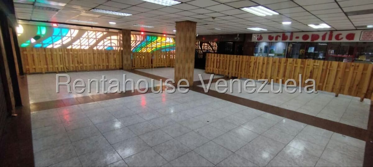 Comercial (Local Comercial) en Venta en La Urbina, Distrito Metropolitano - 3