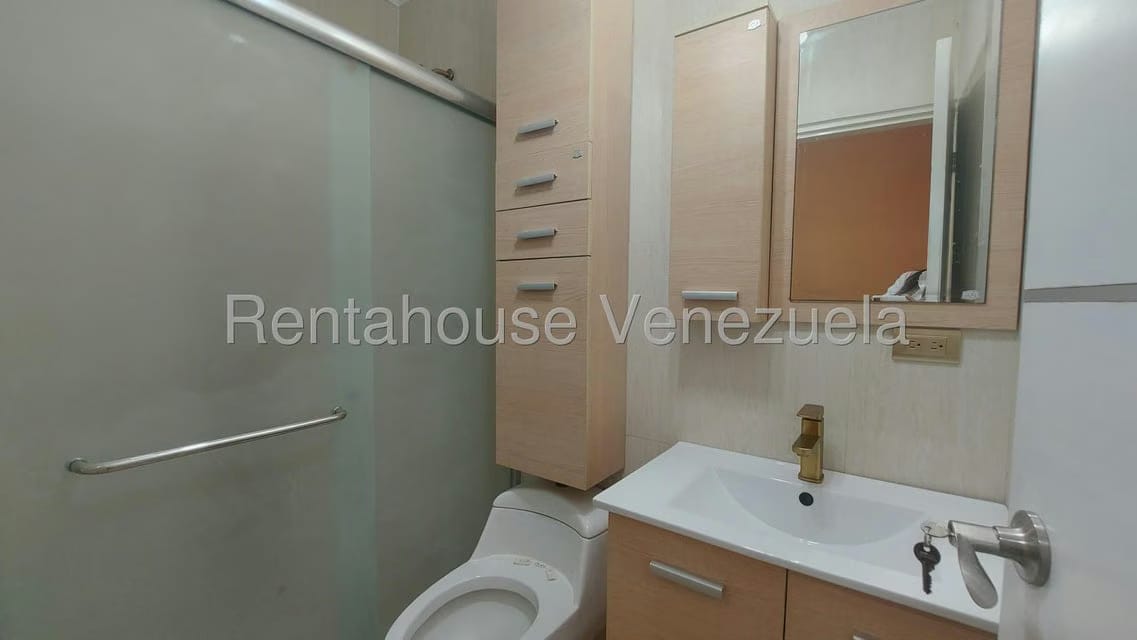 Townhouse (1 Nivel) en Venta en Miraflores, Zulia - 12