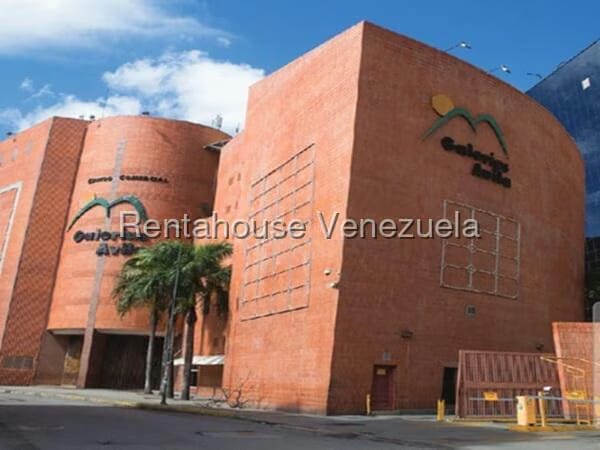 Comercial (Local Comercial) en Alquiler en San Bernardino, Distrito Metropolitano