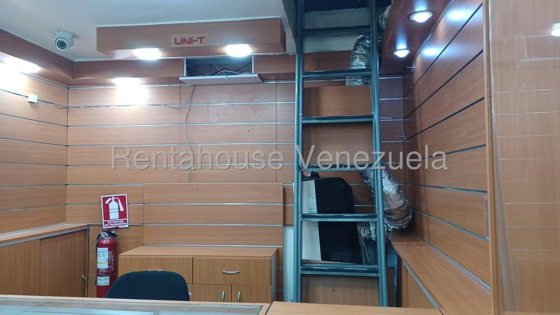 Comercial (Local Comercial) en Alquiler en San Bernardino, Distrito Metropolitano - 13