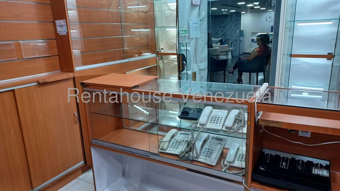 Comercial (Local Comercial) en Alquiler en San Bernardino, Distrito Metropolitano - 9