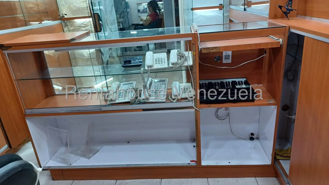 Comercial (Local Comercial) en Alquiler en San Bernardino, Distrito Metropolitano - 10