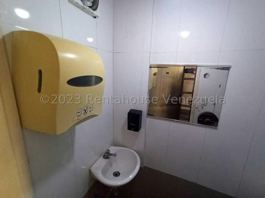 Comercial (Local Comercial) en Venta en Las Acacias, Distrito Metropolitano - 16
