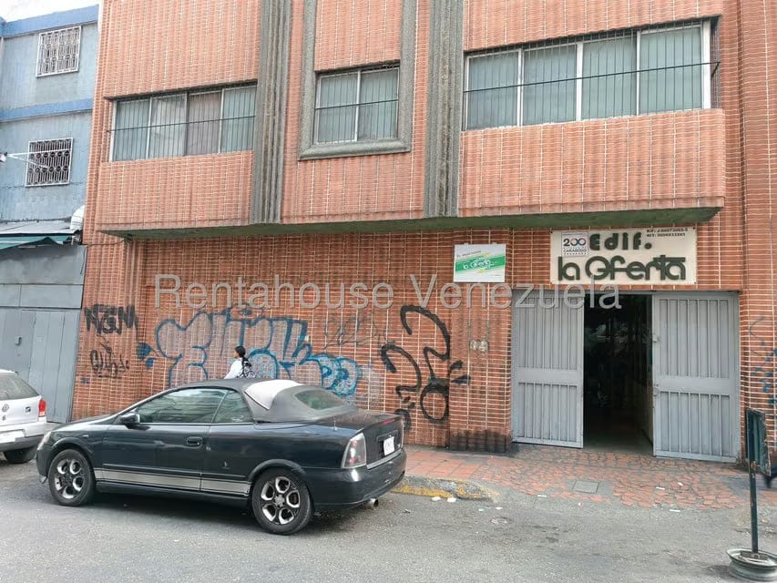 Comercial (Edificio) en Venta en Parroquia La Candelaria, Distrito Metropolitano - 2