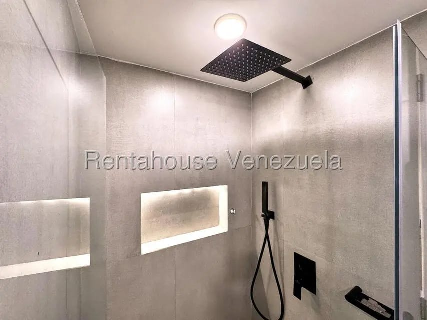 Apartamento (1 Nivel) en Venta en Los Naranjos del Cafetal, Distrito Metropolitano - 25