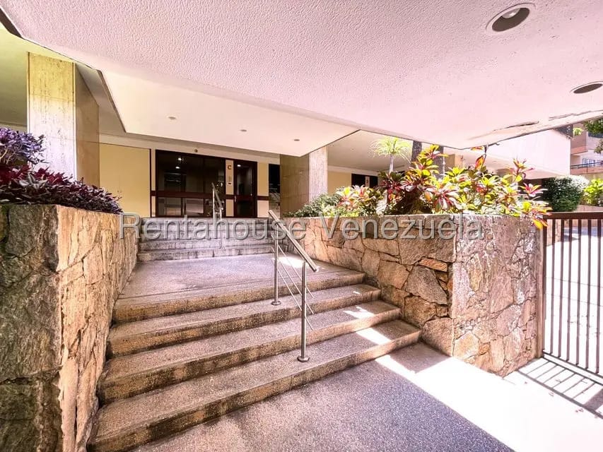 Apartamento (1 Nivel) en Venta en Los Naranjos del Cafetal, Distrito Metropolitano - 32