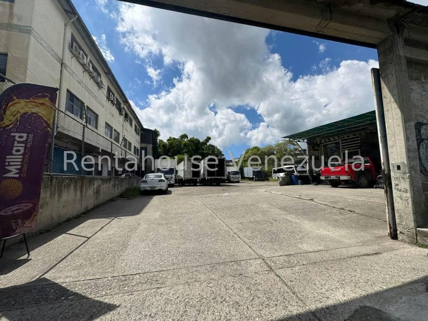 Terreno (Comercial) en Venta en La Macarena Norte, Miranda - 4