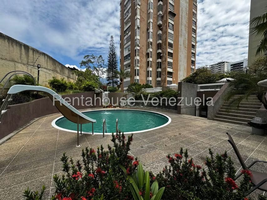 Apartamento (1 Nivel) en Alquiler en Santa Fe Sur, Distrito Metropolitano - 2