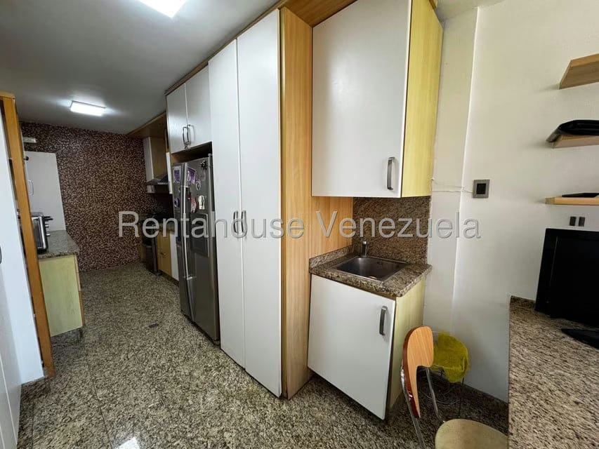 Apartamento (1 Nivel) en Alquiler en Santa Fe Sur, Distrito Metropolitano - 11