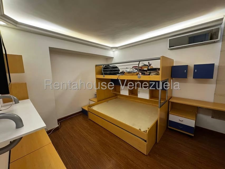 Apartamento (1 Nivel) en Alquiler en Santa Fe Sur, Distrito Metropolitano - 15
