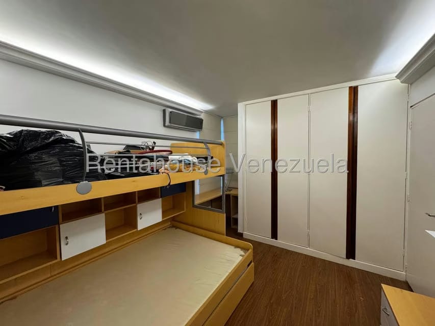 Apartamento (1 Nivel) en Alquiler en Santa Fe Sur, Distrito Metropolitano - 18