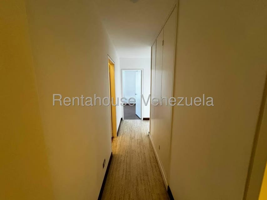 Apartamento (1 Nivel) en Alquiler en Santa Fe Sur, Distrito Metropolitano - 20