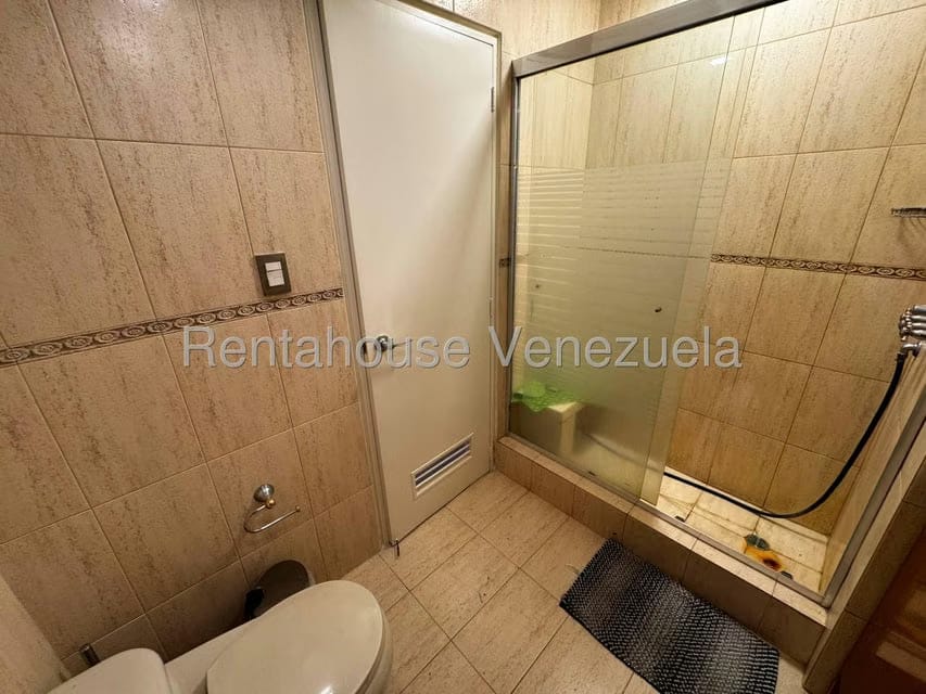 Apartamento (1 Nivel) en Alquiler en Santa Fe Sur, Distrito Metropolitano - 26