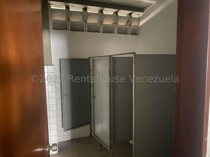 Comercial (Galpon - Deposito) en Alquiler en Catia, Distrito Metropolitano - 6