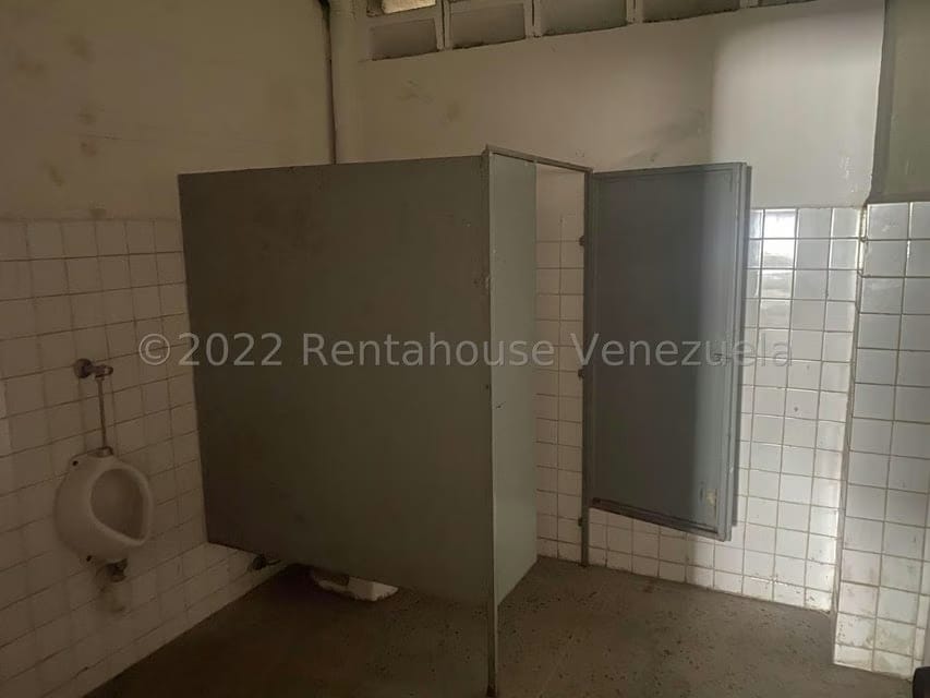 Comercial (Galpon - Deposito) en Alquiler en Catia, Distrito Metropolitano - 7