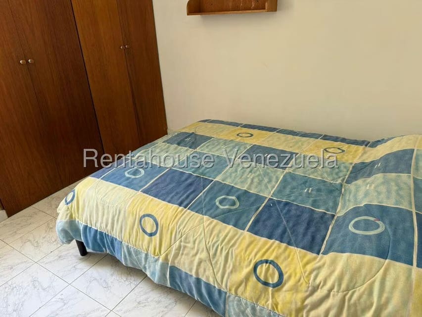 Apartamento (1 Nivel) en Alquiler en Santa Paula, Distrito Metropolitano - 19