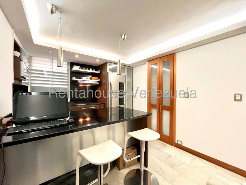 Apartamento (1 Nivel) en Alquiler en Chuao, Distrito Metropolitano - 9