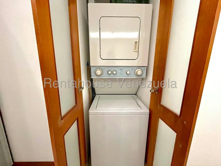 Apartamento (1 Nivel) en Alquiler en Chuao, Distrito Metropolitano - 10