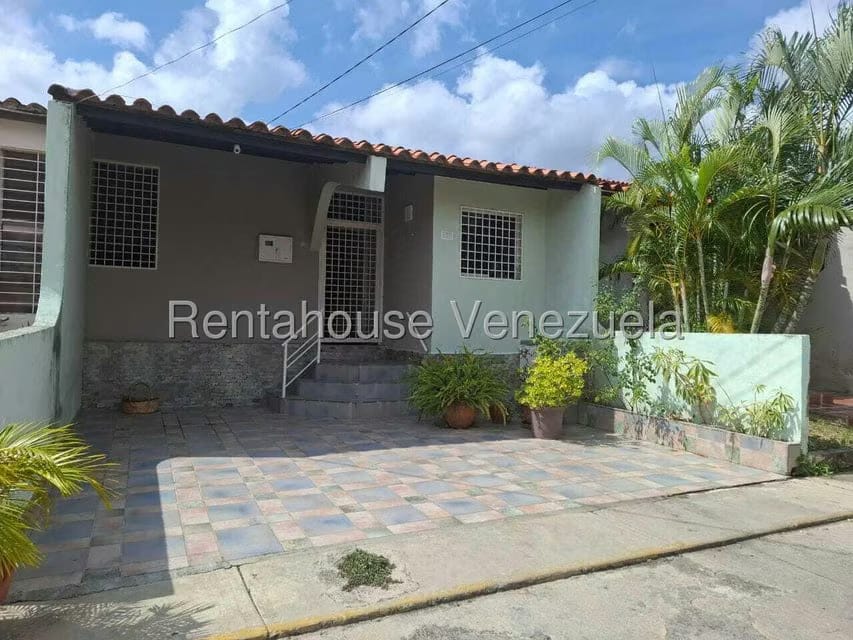 Casa (1 Nivel) en Venta en La Mora, Lara - 2