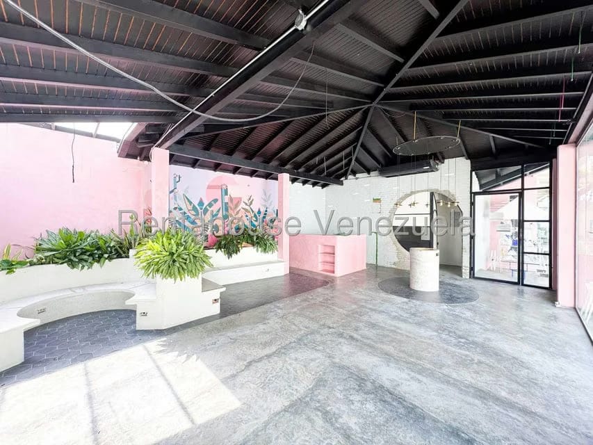 Comercial (Local Comercial) en Alquiler en La Castellana, Distrito Metropolitano - 14