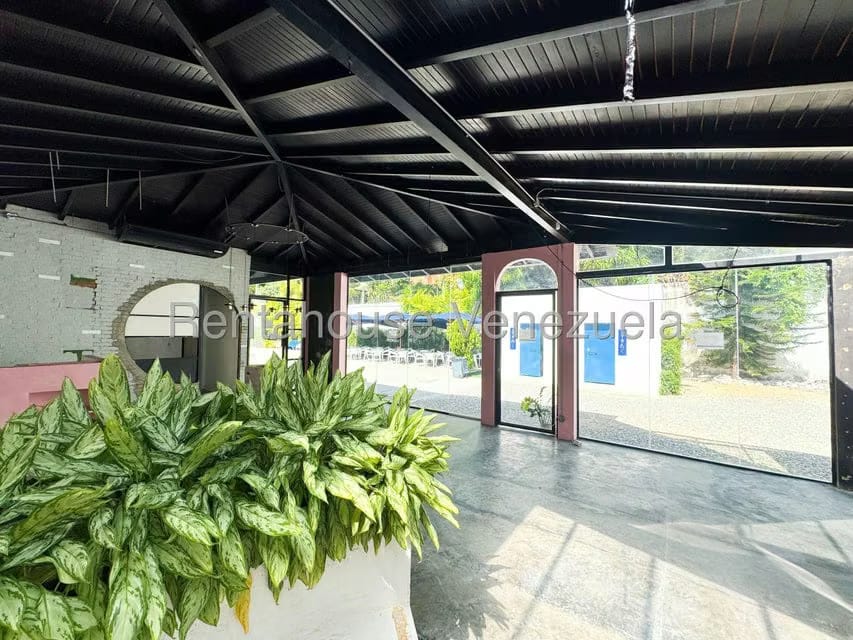 Comercial (Local Comercial) en Alquiler en La Castellana, Distrito Metropolitano - 18