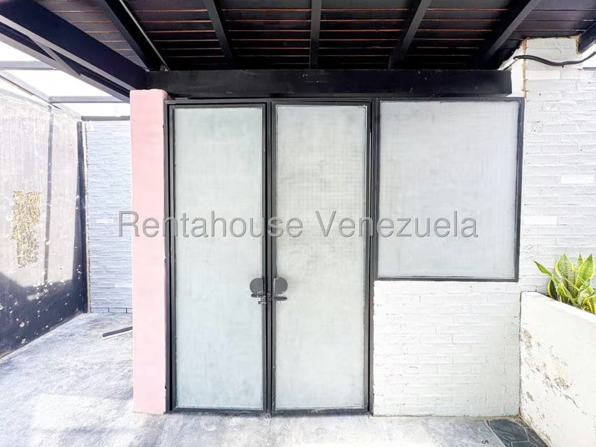 Comercial (Local Comercial) en Alquiler en La Castellana, Distrito Metropolitano - 19