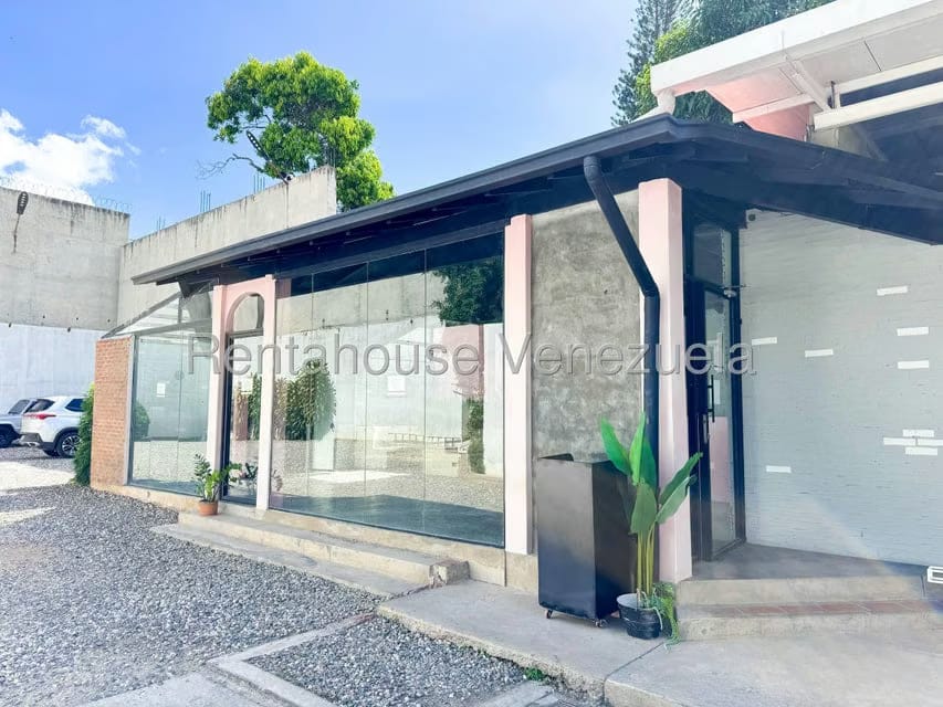 Comercial (Local Comercial) en Alquiler en La Castellana, Distrito Metropolitano - 3