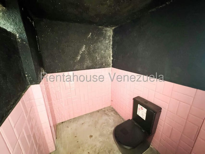 Comercial (Local Comercial) en Alquiler en La Castellana, Distrito Metropolitano - 21