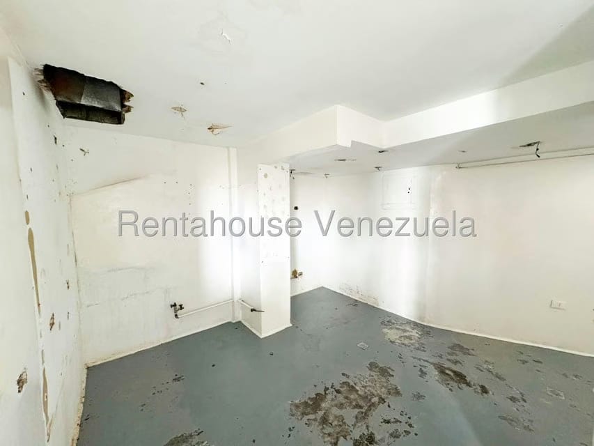 Comercial (Local Comercial) en Alquiler en La Castellana, Distrito Metropolitano - 23