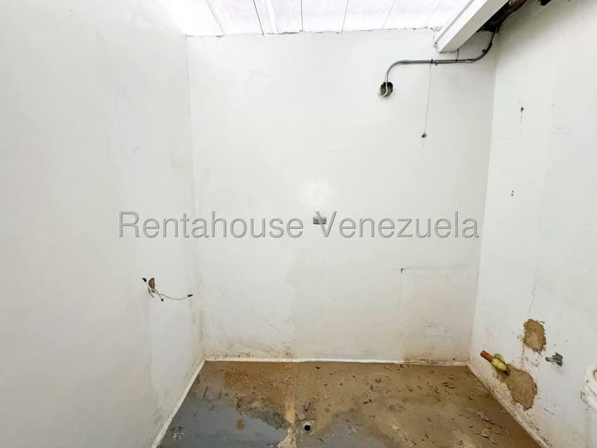 Comercial (Local Comercial) en Alquiler en La Castellana, Distrito Metropolitano - 27