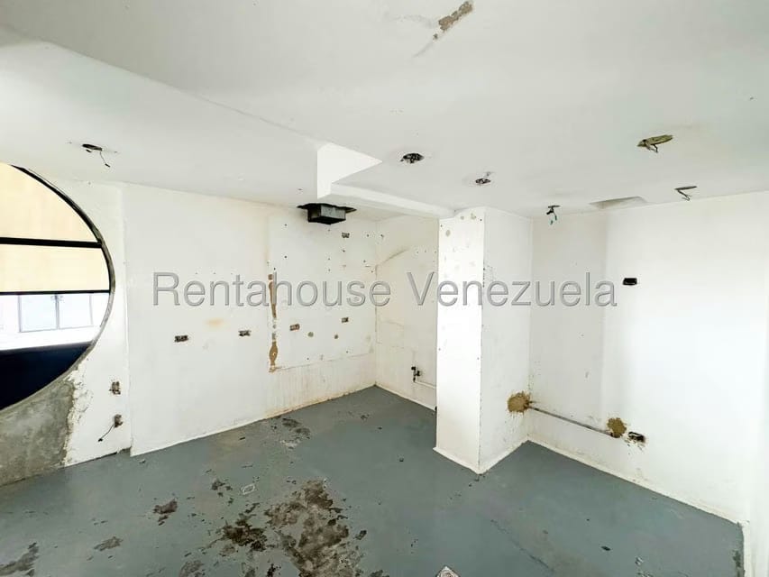 Comercial (Local Comercial) en Alquiler en La Castellana, Distrito Metropolitano - 28