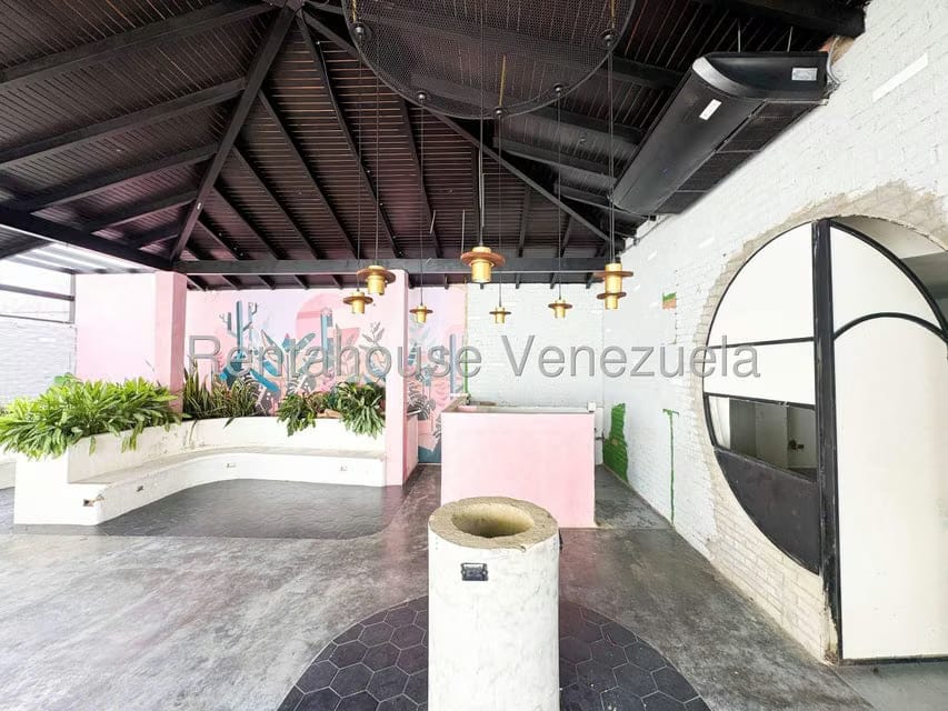 Comercial (Local Comercial) en Alquiler en La Castellana, Distrito Metropolitano - 7