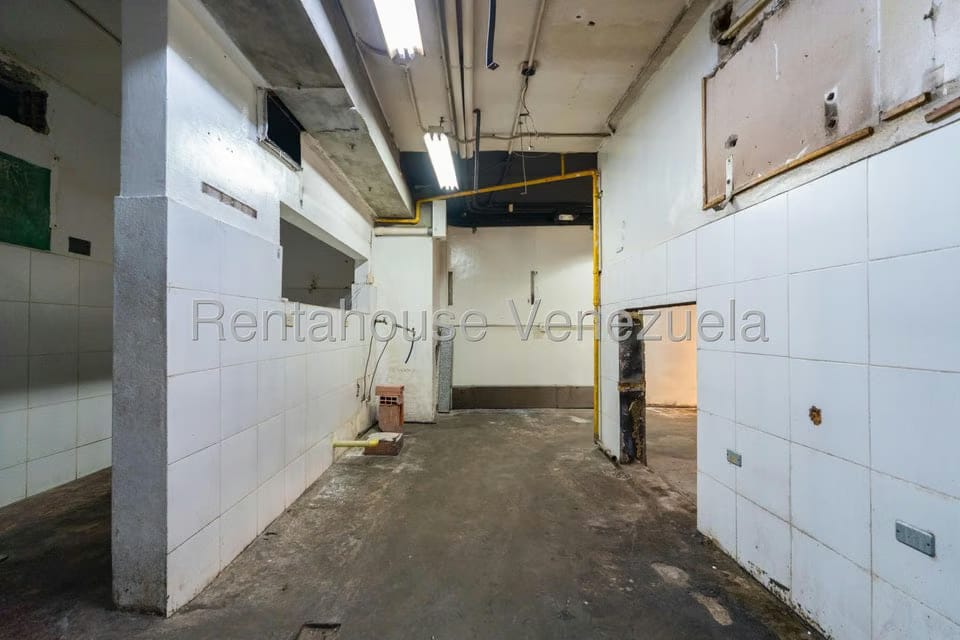 Comercial (Local Comercial) en Venta en Santa Paula, Distrito Metropolitano - 17