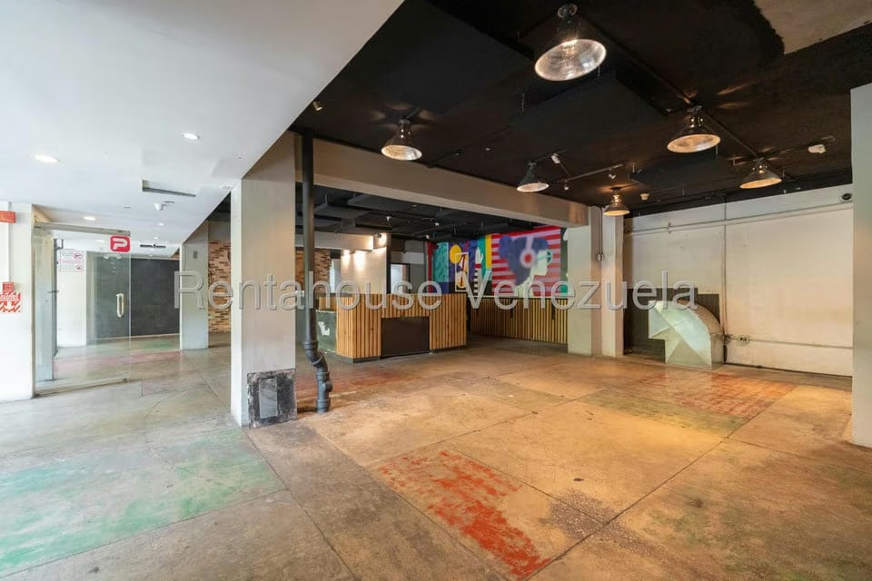 Comercial (Local Comercial) en Venta en Santa Paula, Distrito Metropolitano - 5
