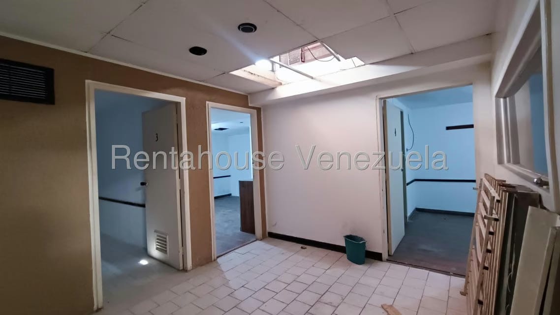 Comercial (Local Comercial) en Alquiler en San Jose de Tarbes, Carabobo - 5