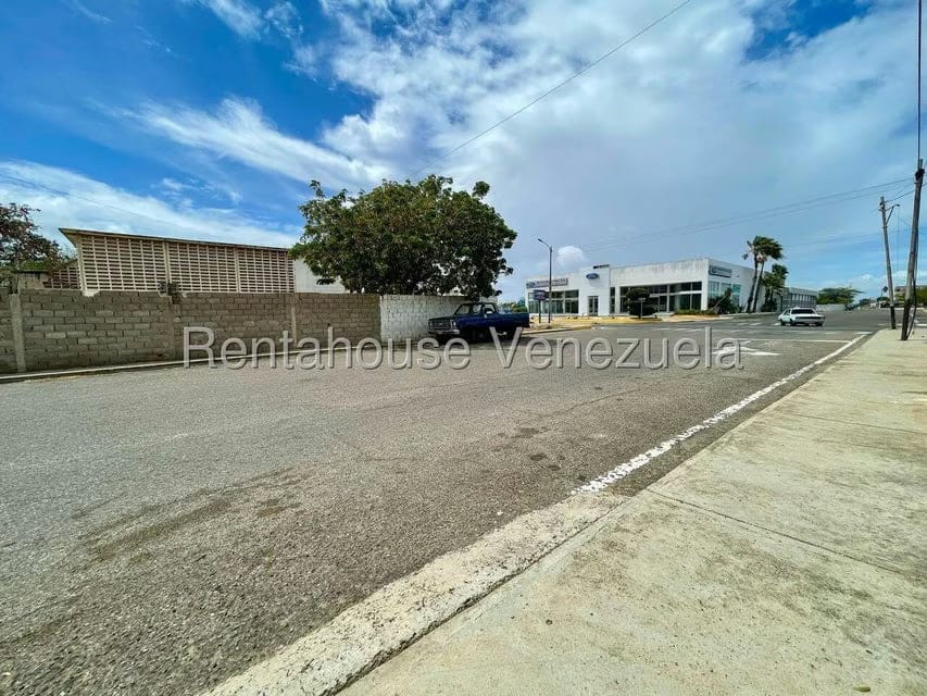 Terreno (Comercial) en Venta en Punto Fijo, Falcon - 12