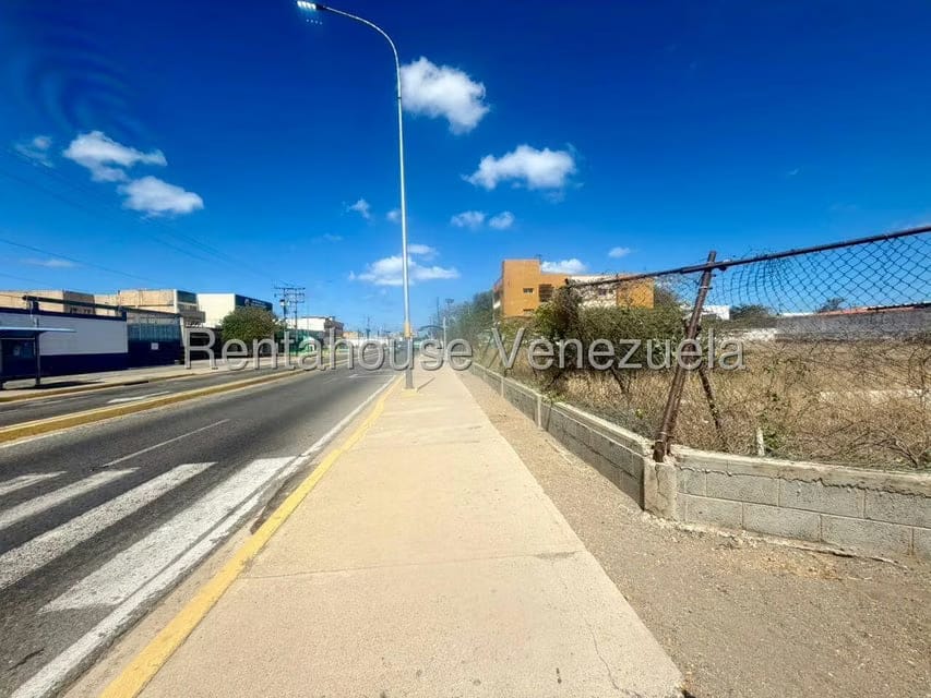 Terreno (Comercial) en Venta en Punto Fijo, Falcon - 3