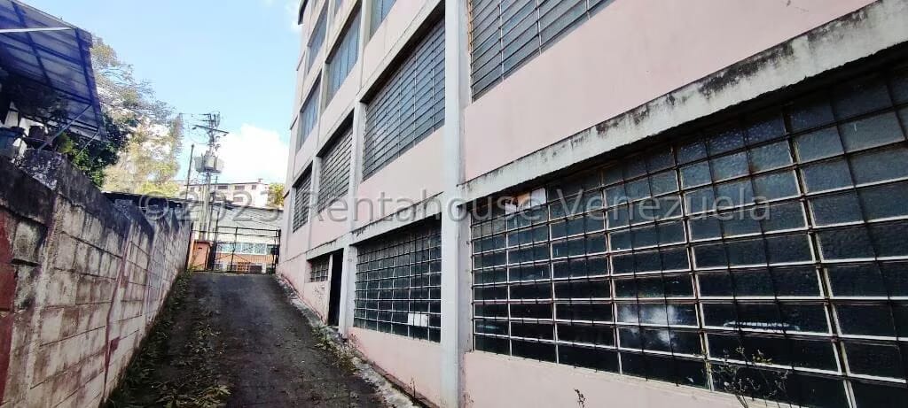 Comercial (Edificio) en Venta en Municipio Carrizal, Miranda - 10