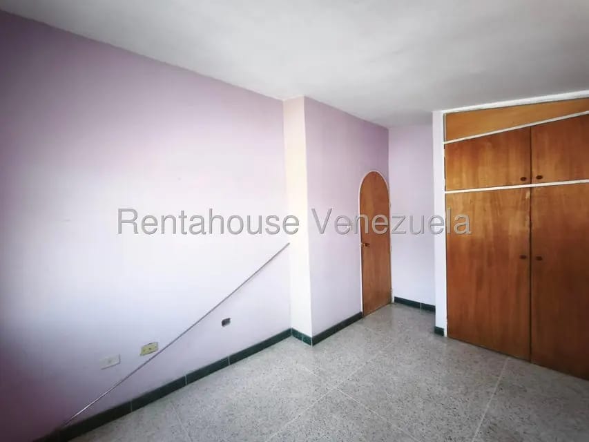 Casa (Duplex) en Venta en Guaracarima, Aragua - 24